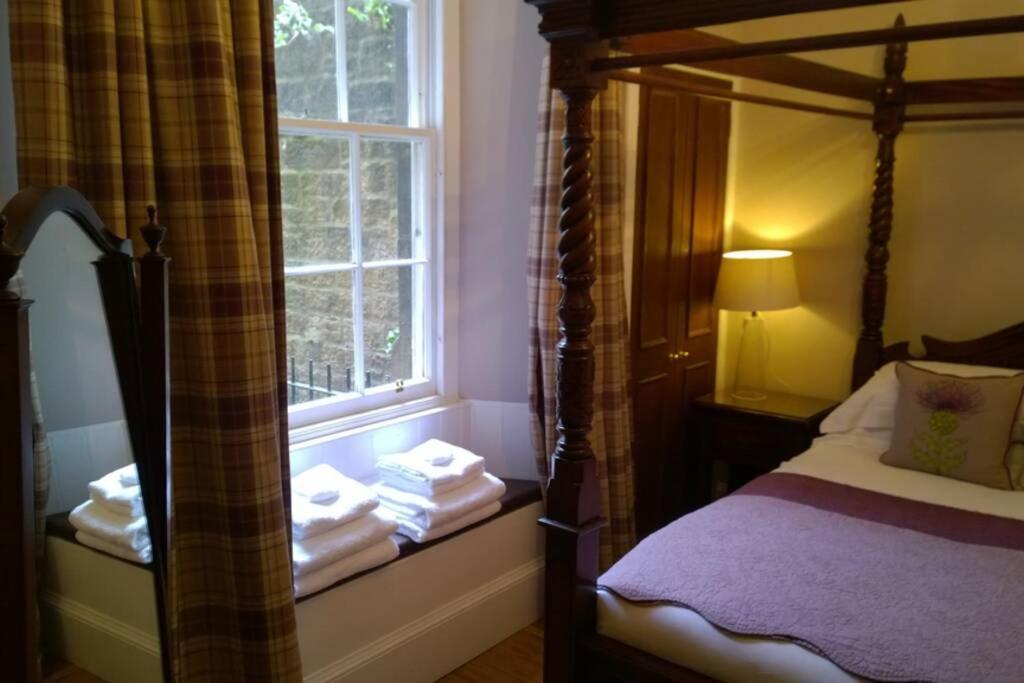 Old Town 163 Apartment Edinburgh Ngoại thất bức ảnh