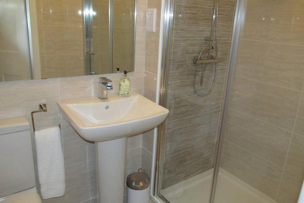 Old Town 163 Apartment Edinburgh Ngoại thất bức ảnh