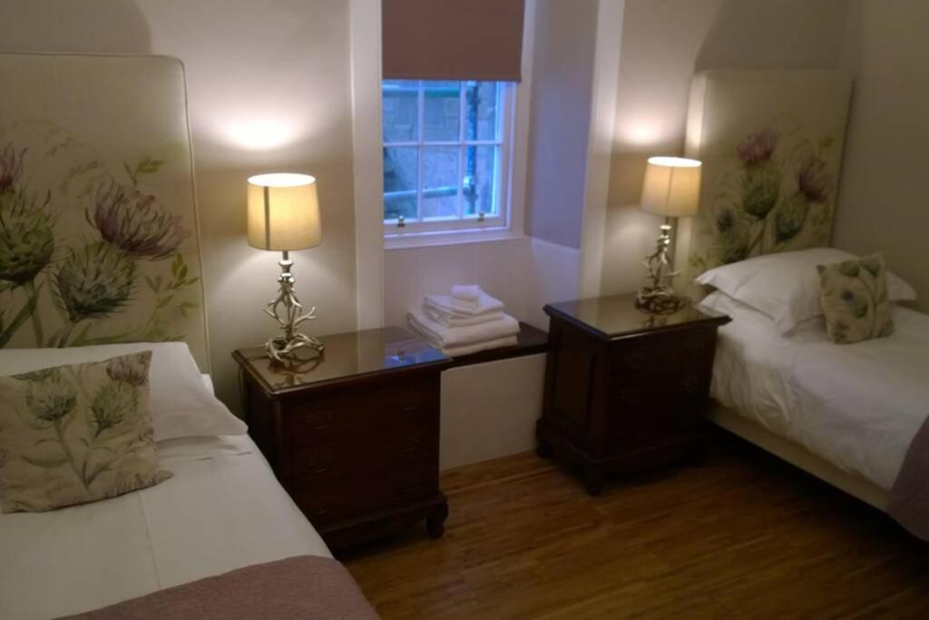 Old Town 163 Apartment Edinburgh Ngoại thất bức ảnh